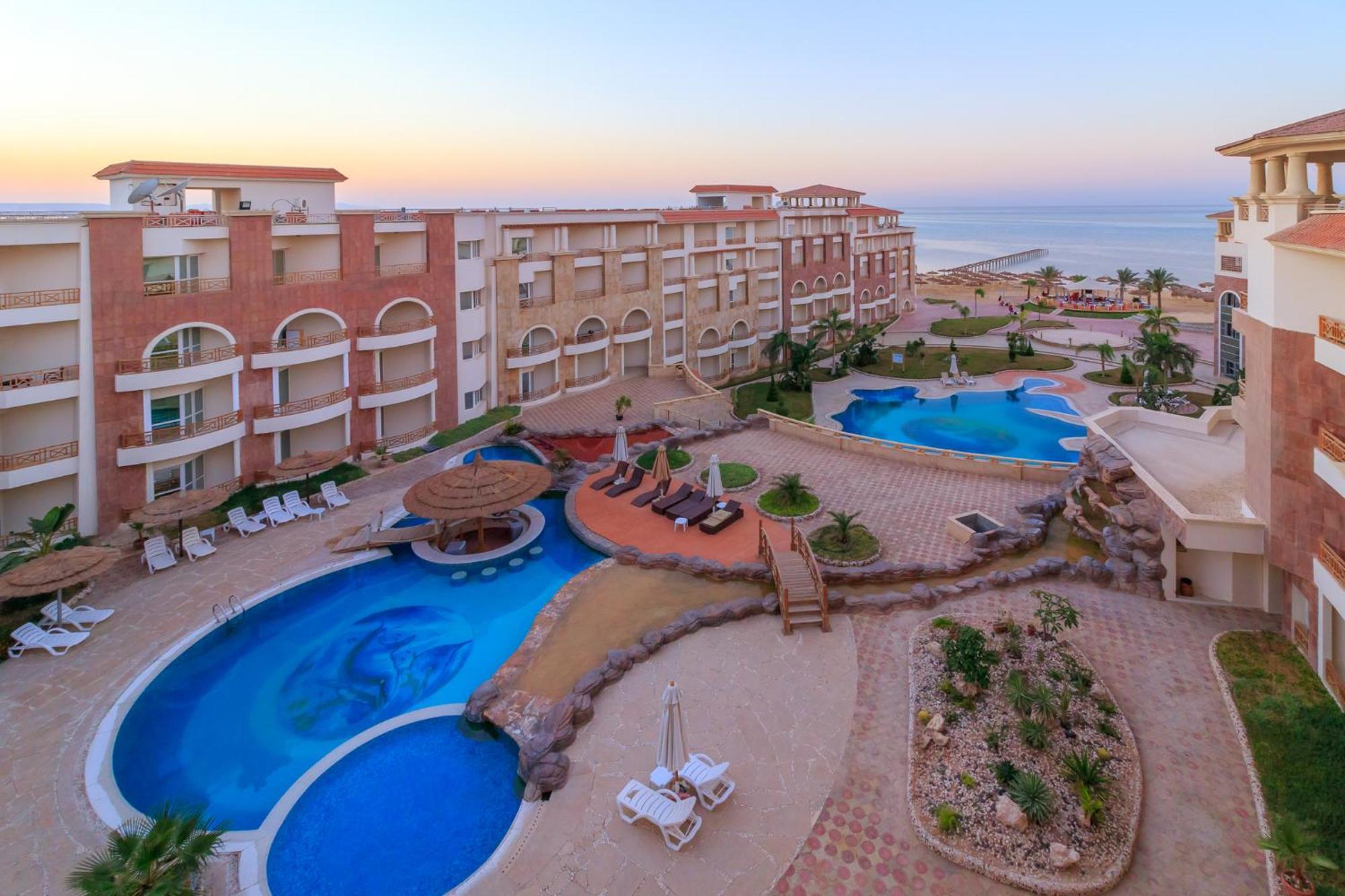 Resort Royal Serviced 4*
