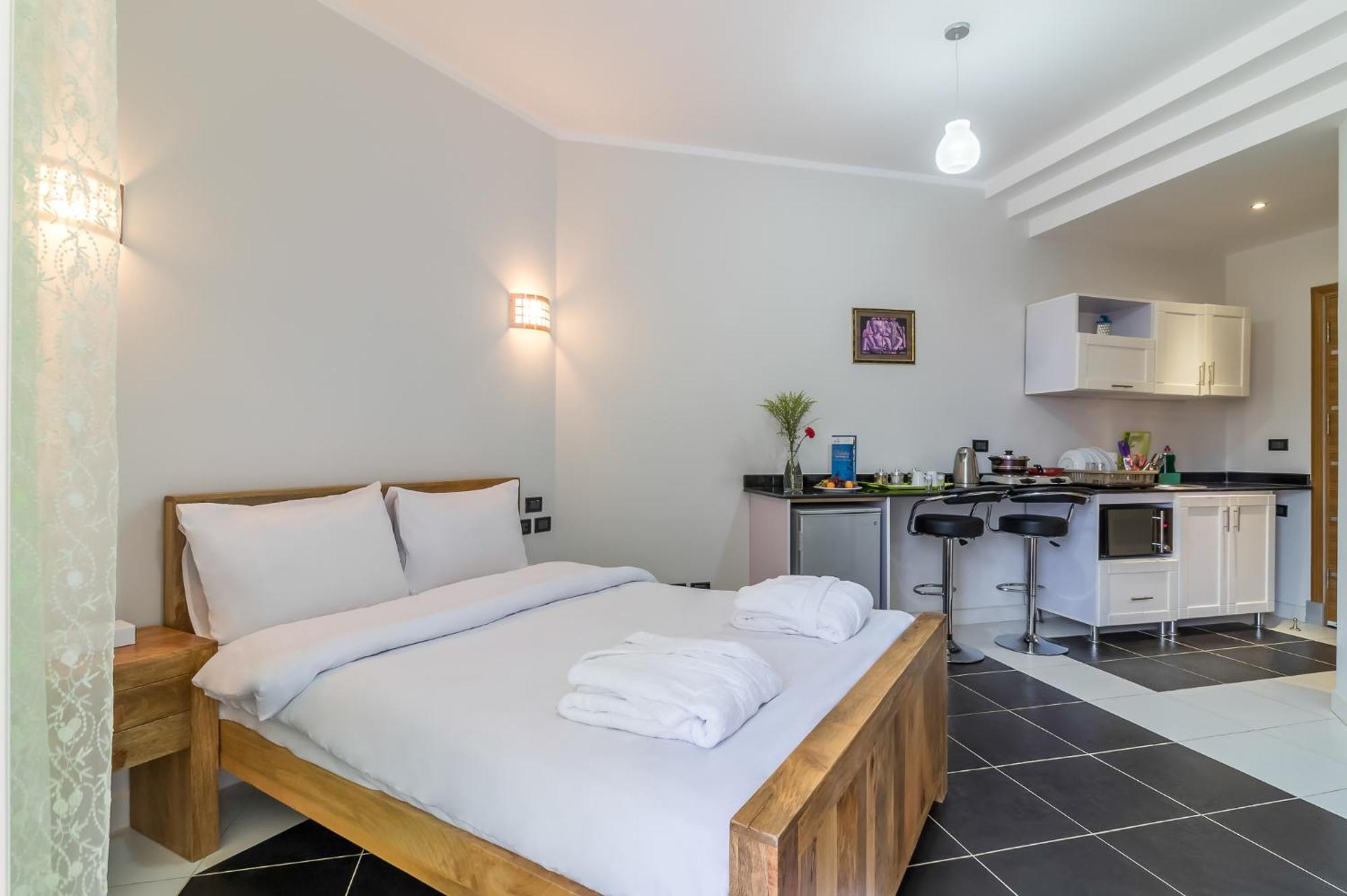 Royal Serviced Resort 4*