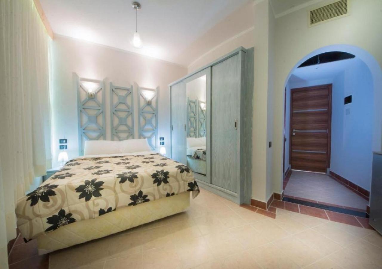 Royal Serviced Resort 4*