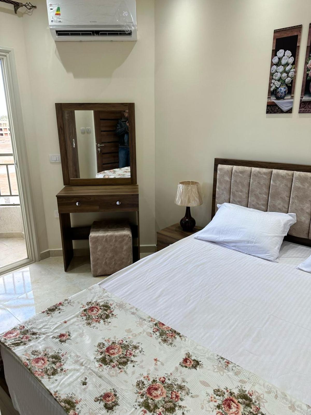 La Quinta -trip To Go Apartment *
