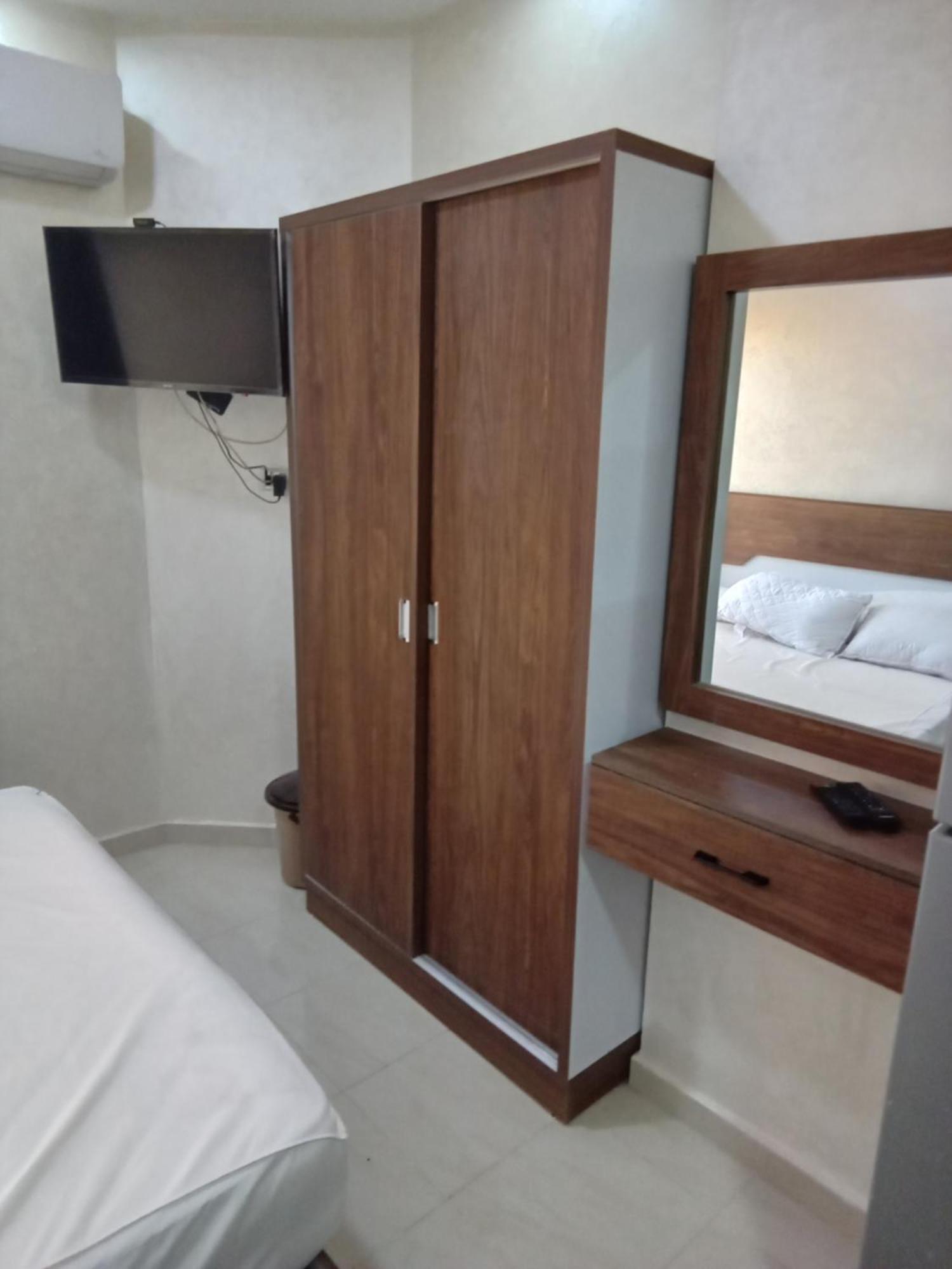 Hotel Casablanca For Families Only *