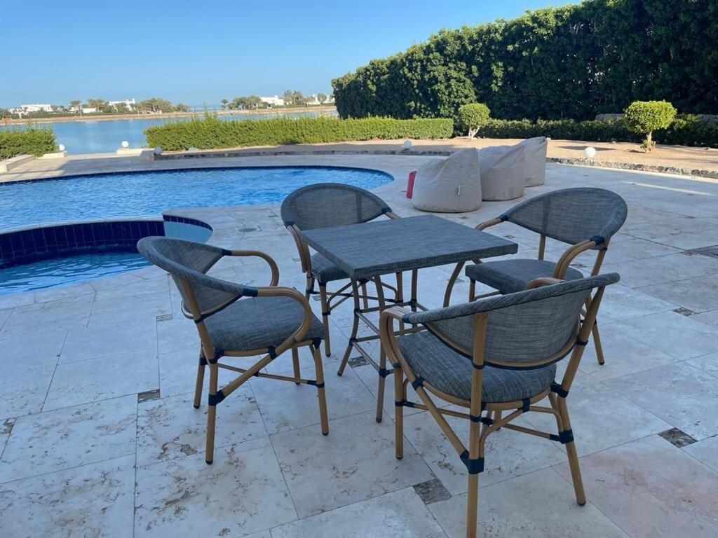 Beautiful 4 Bdr With Private Pool Villa Hurghada