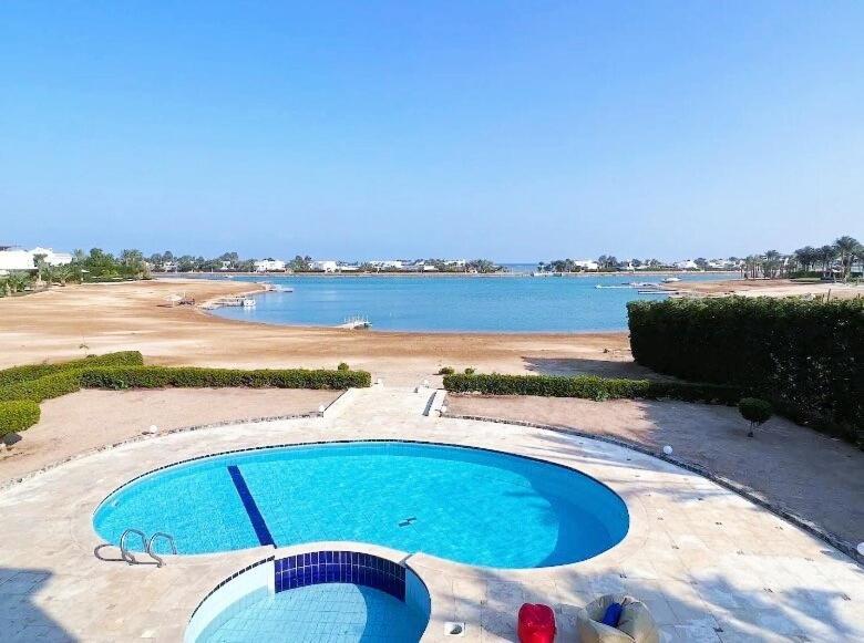 Beautiful 4 Bdr With Private Pool Hurghada