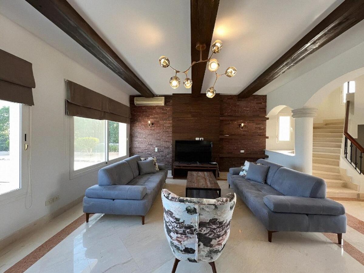 Villa Beautiful 4 Bdr With Private Pool *