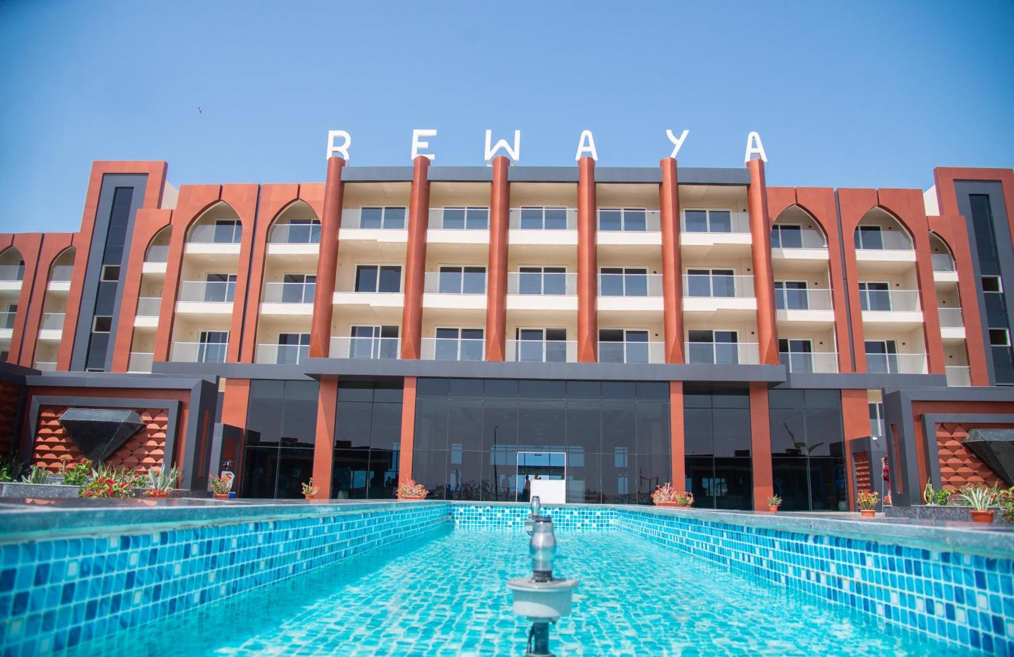 Rewaya Majestic Hotel