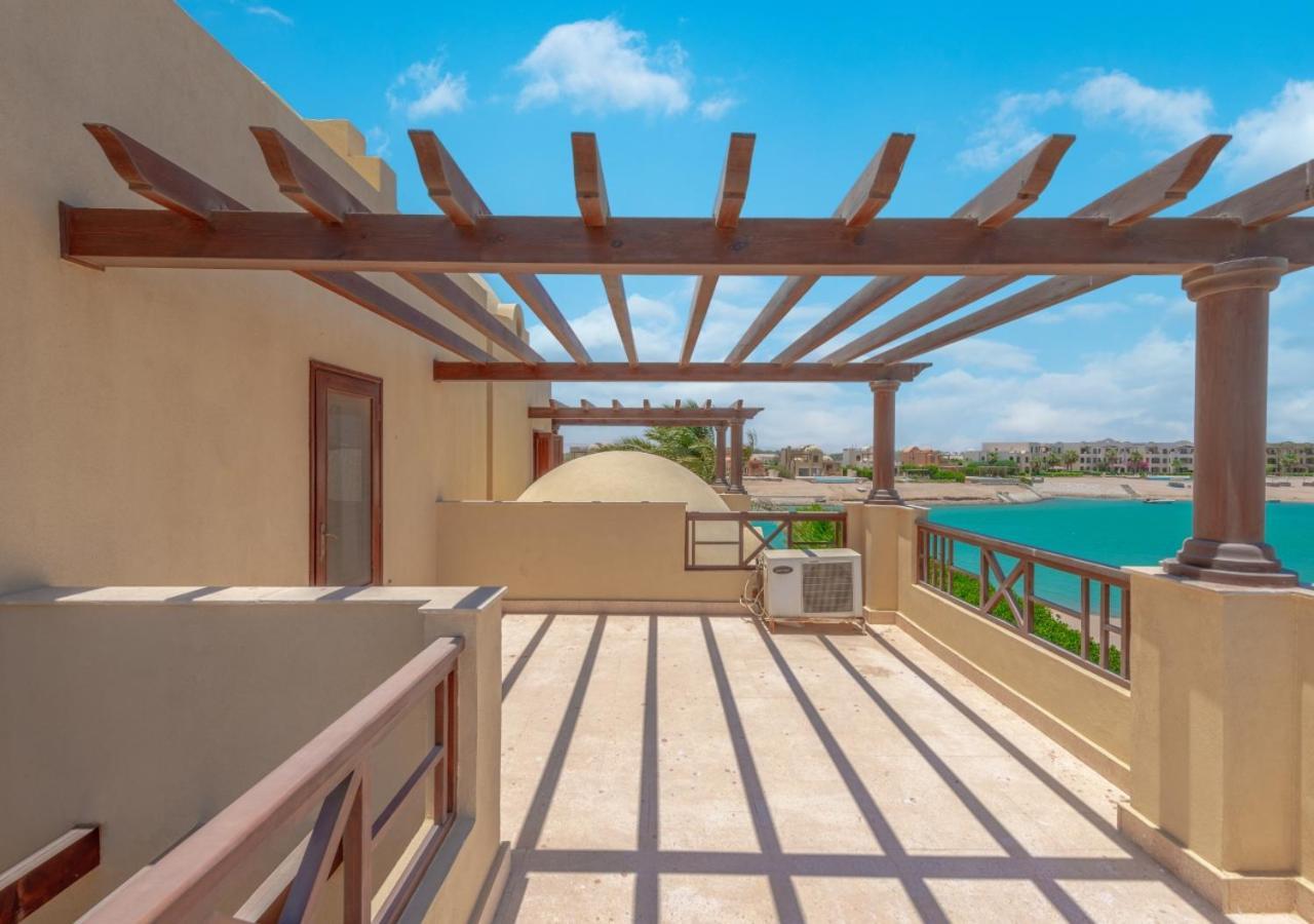 Scenic Views 3 Bedroom With Private Jacuzzi In Sabina *