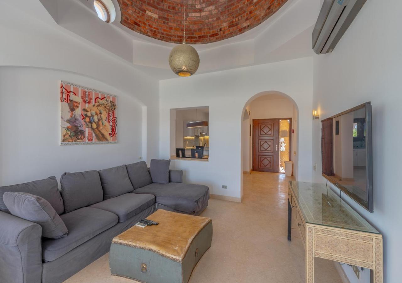 Scenic Views 3 Bedroom With Private Jacuzzi In Sabina Hurghada