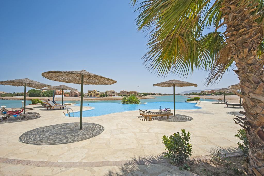 Overlooking Pool & Lagoon For Rent In Sabina El Gouna Egypt