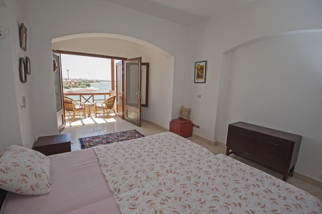Apartment Overlooking Pool & Lagoon For Rent In Sabina El Gouna Egypt