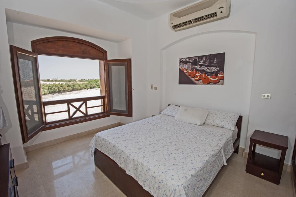 Overlooking Pool & Lagoon For Rent In Sabina El Gouna Egypt *