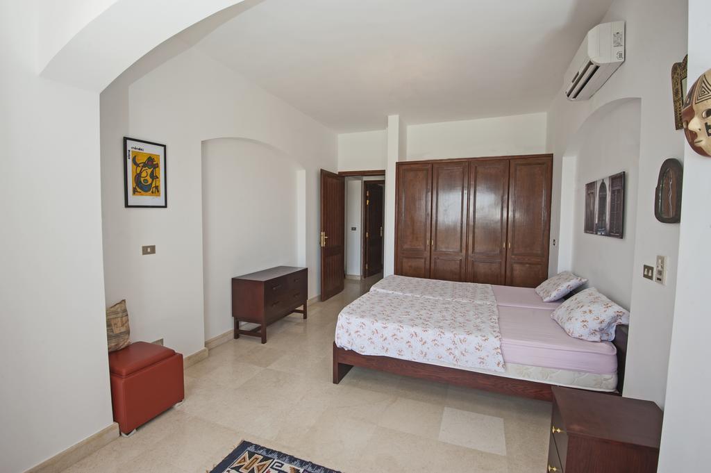 Apartment Overlooking Pool & Lagoon For Rent In Sabina El Gouna Egypt *