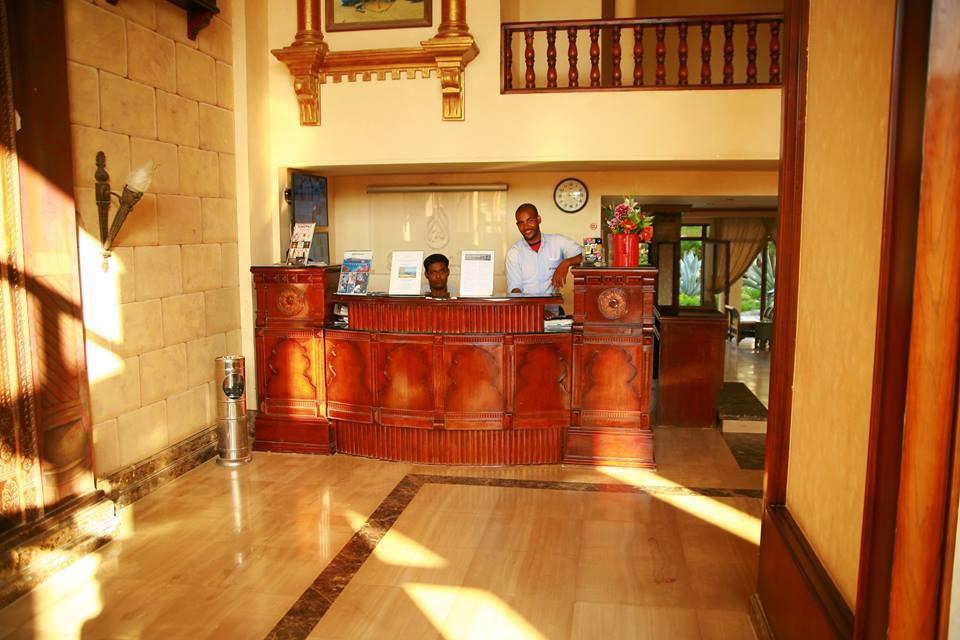 310 El Andalous