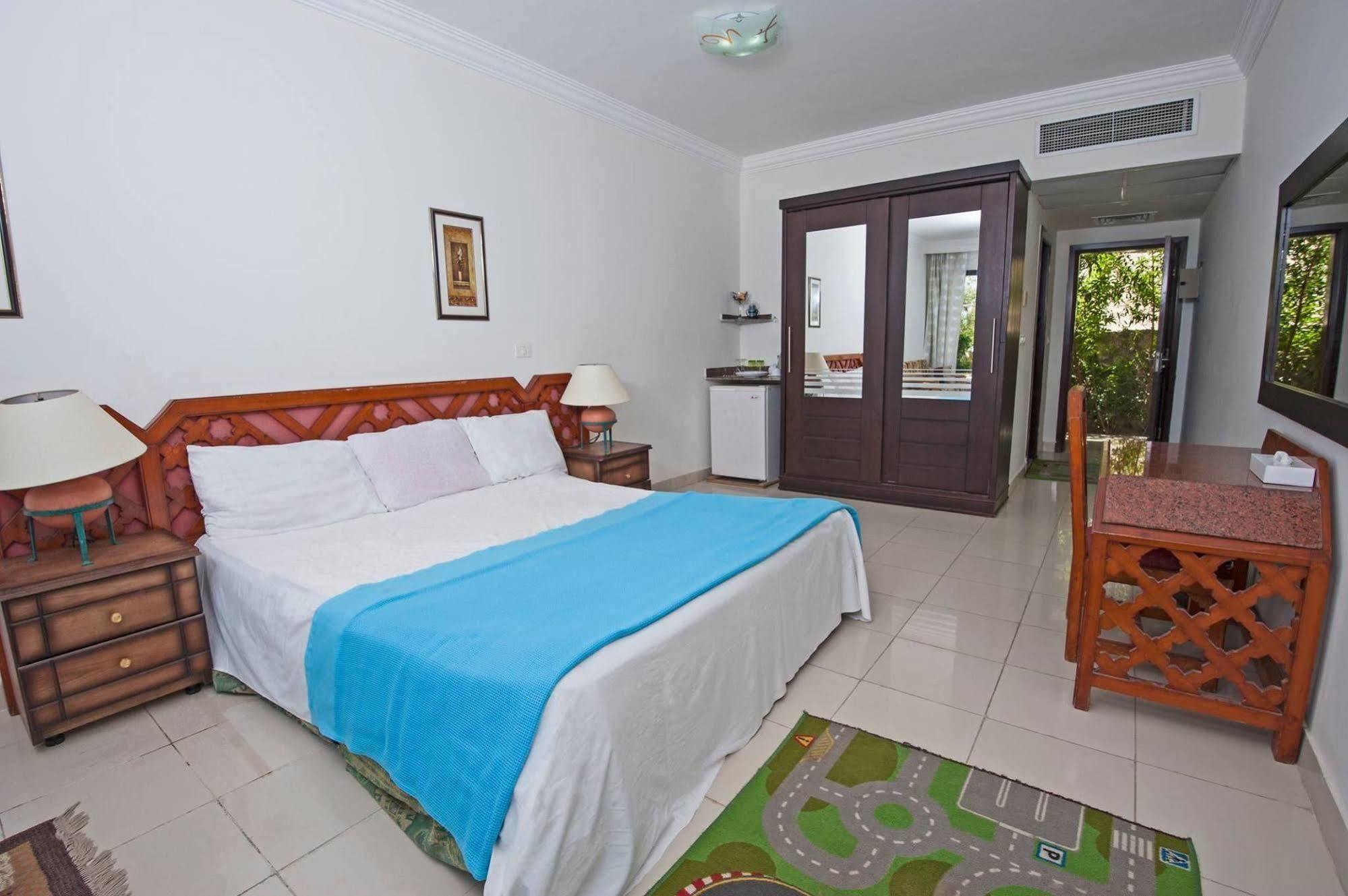 Chalet Navy Chalets *