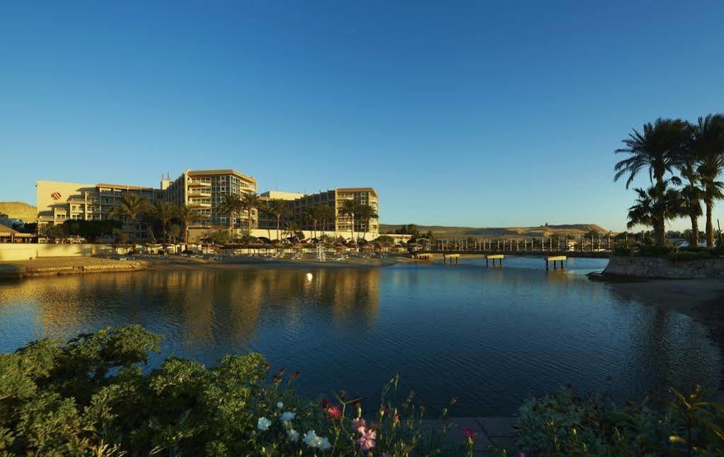 & Serviced By Marriott Aparthotel 5*