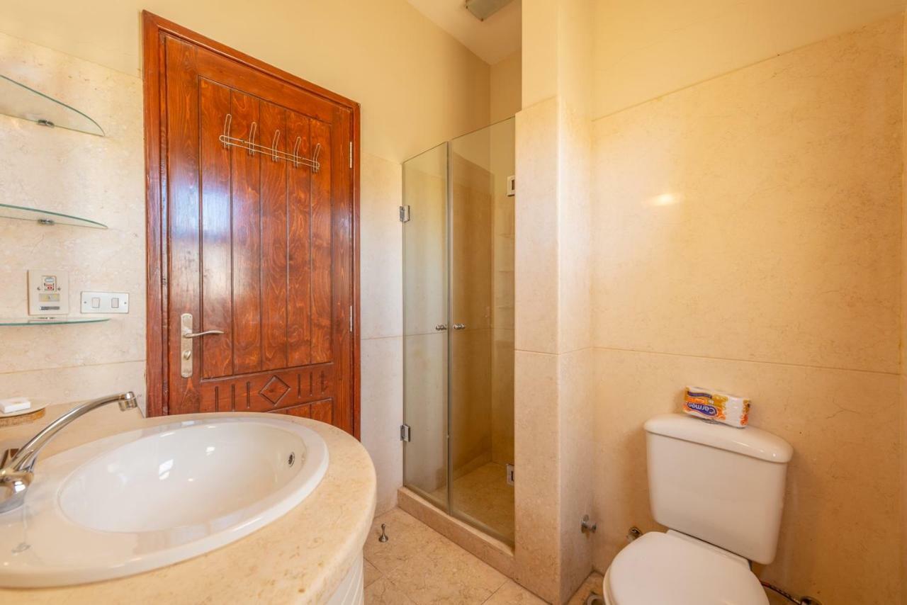 Apartment Scenic Views 3-bedroom In Sabina, El Gouna Private Jacuzzi & Lagoon Access Hurghada
