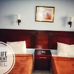 Boulevard Apartment Hotel