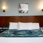 Boulevard Apartment Hotel