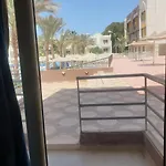 Aqua View Apartments And Suites
