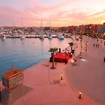 Outstanding Apartment With Marina Hurghada View