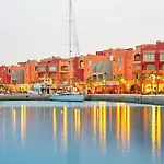 Outstanding Apartment With Marina Hurghada View