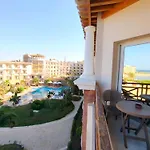 Royal Beach D242