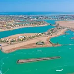 Gouna Retreat 2Br Apt Waterside Hot Tub & Pool