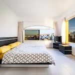Aden Beach - Sea View Room With Beach Access In Villa