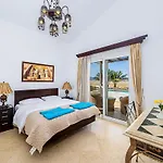 Stunning Villa With Private Heatable Pool
