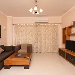 Free Beach Access One Bedroom Apartment