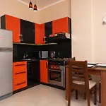 Free Beach Access One Bedroom Apartment