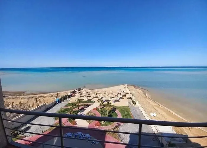 Casablanca Beach #611 Sea Front One Bedroom Fully Equipped
