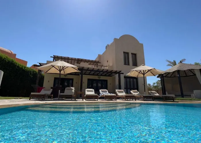 Extremely Private Villa With Optional Pool Heating