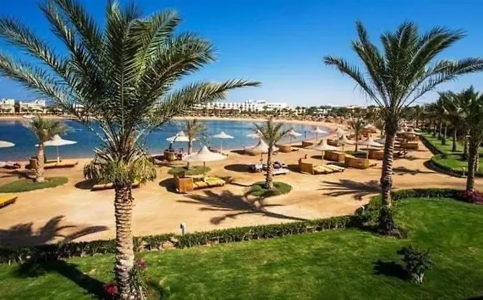 Aqua View Apartments And Suites