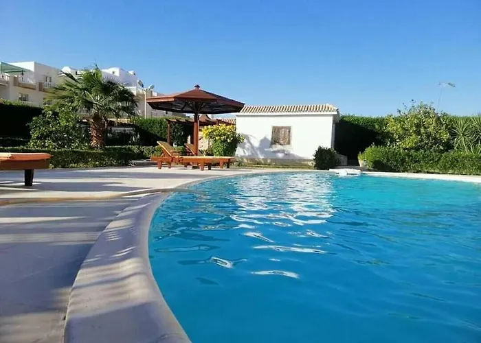 One Room In A Compound With The Swimming Pool