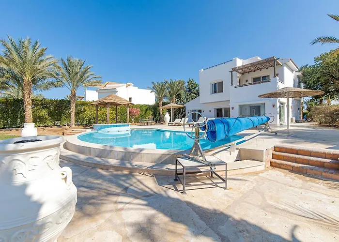 Stunning Villa With Private Heatable Pool