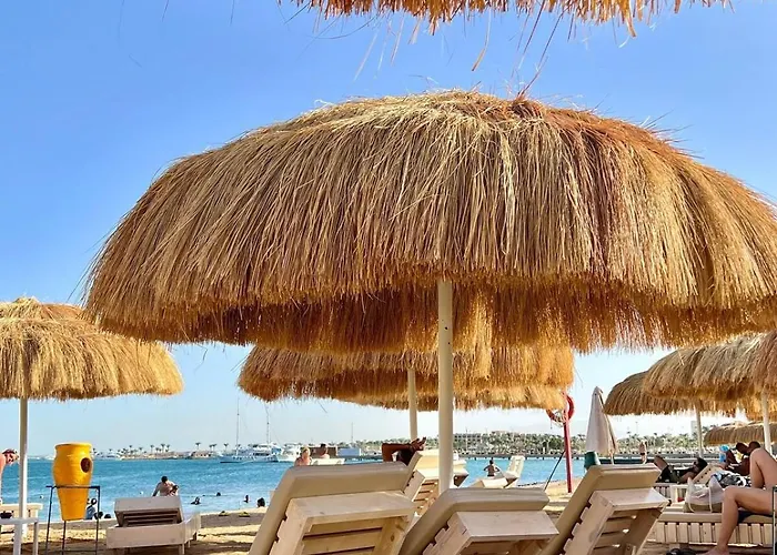 Beachfront Bliss - Your Hurghada Escape Awaits