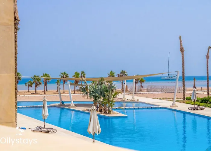 Ollystays Mangroovy Seaview 1Br Beach And Pool Free Access