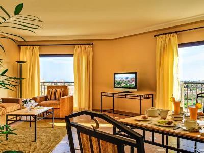 Jaz Neo Ivory Aparthotel