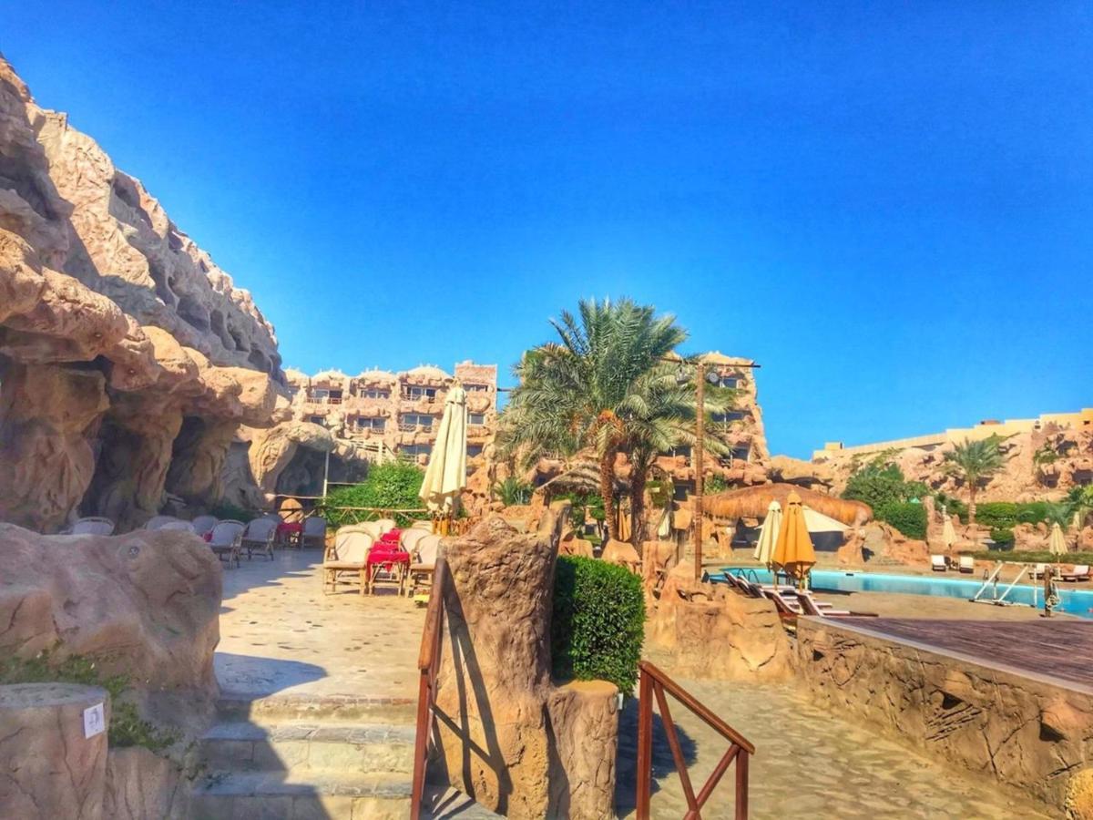 Caves Adults Only Resort