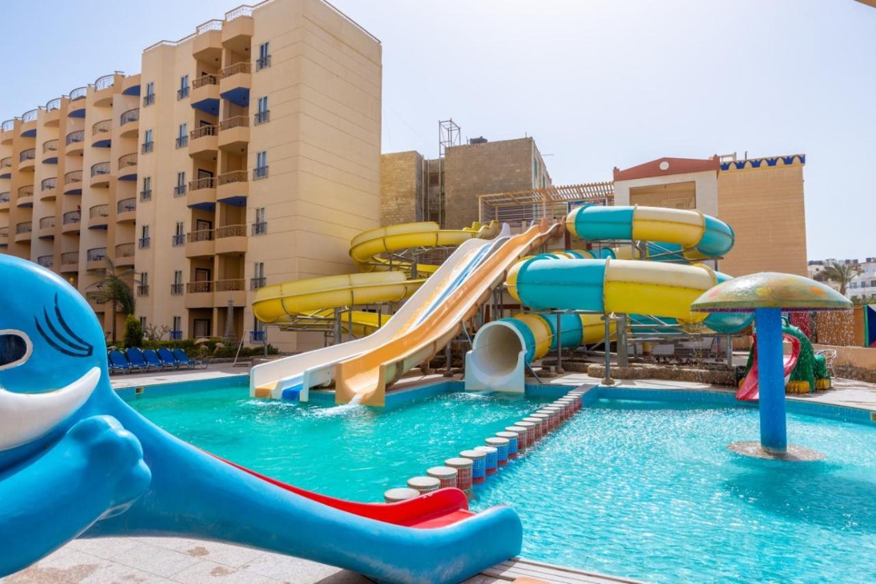 Resort King Tut Aqua Park