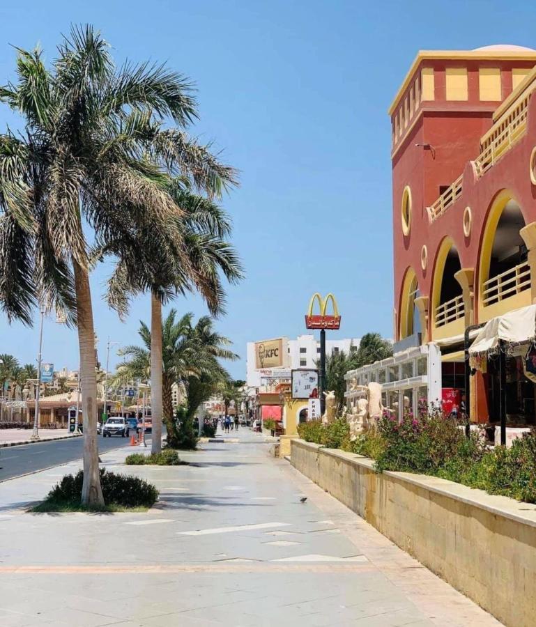 Desert Pearl Art * Hurghada