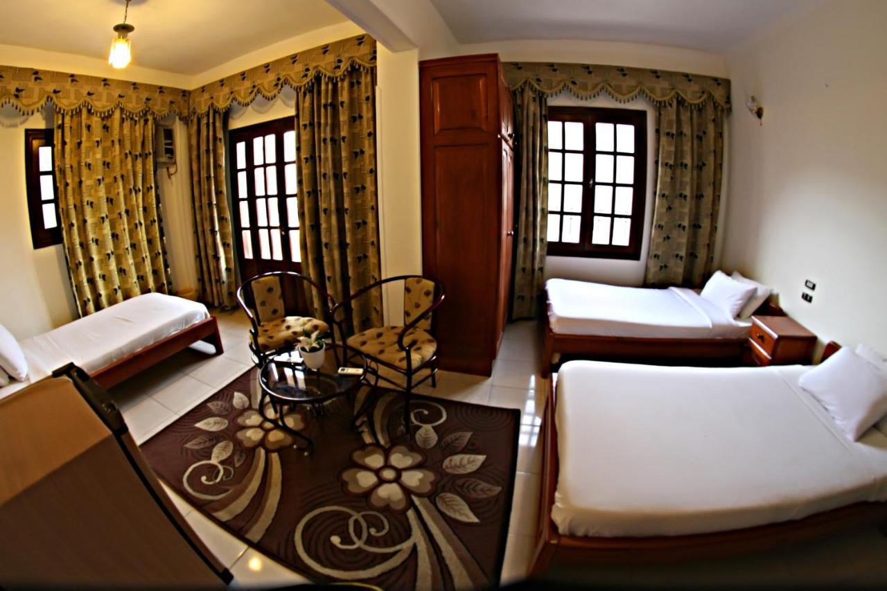 Hotel Luxor