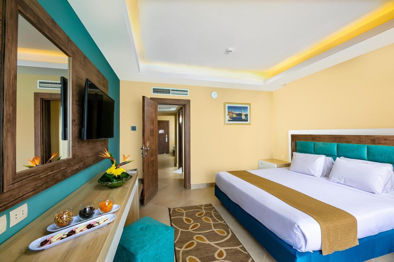 Station touristique Titanic Aqua Park - Families And Couples Only 4*