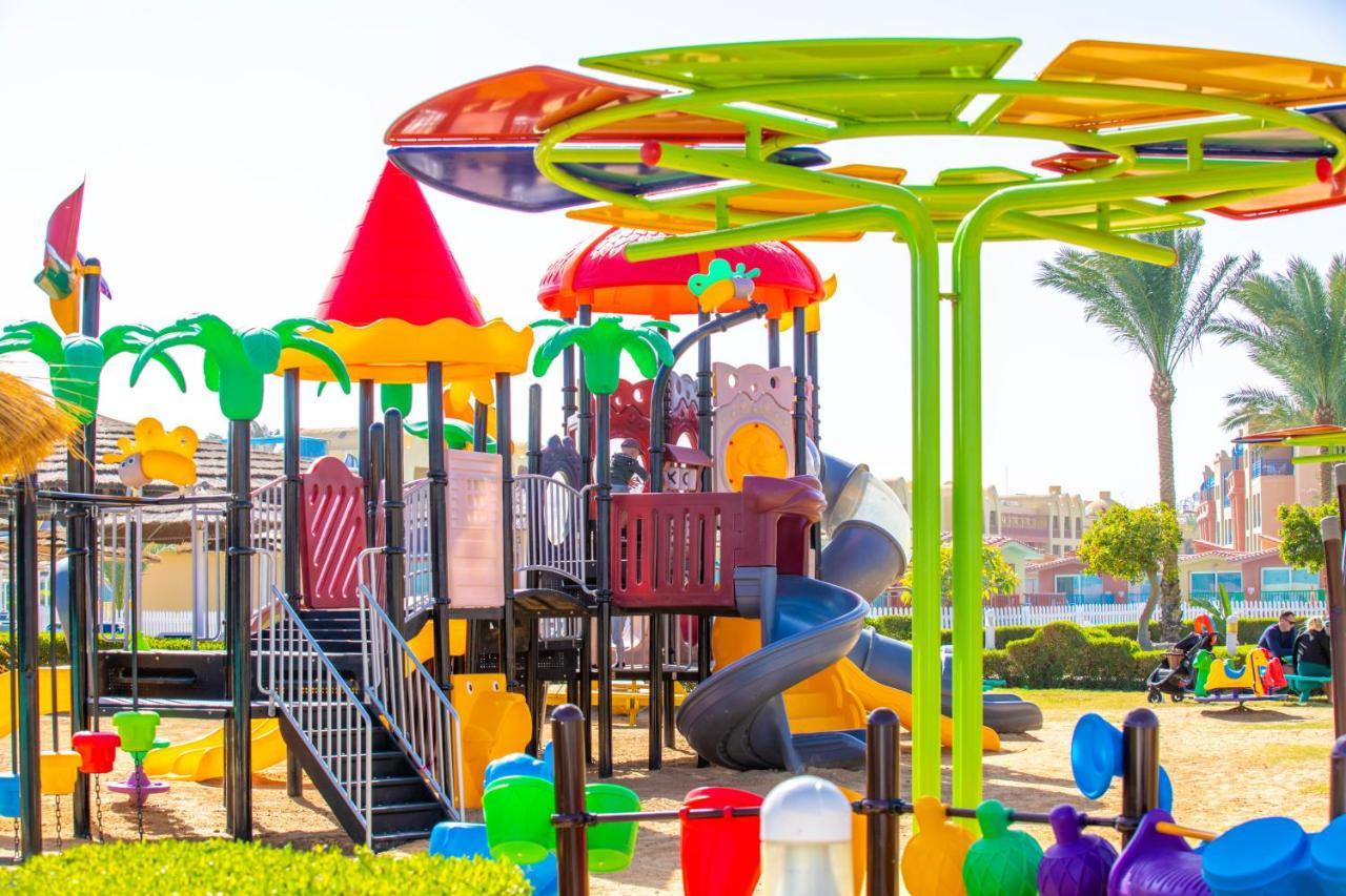 Resort Titanic - Families And Couples Only Hurghada