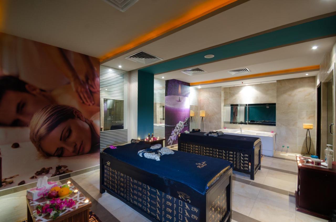 Titanic - Families And Couples Only Hurghada