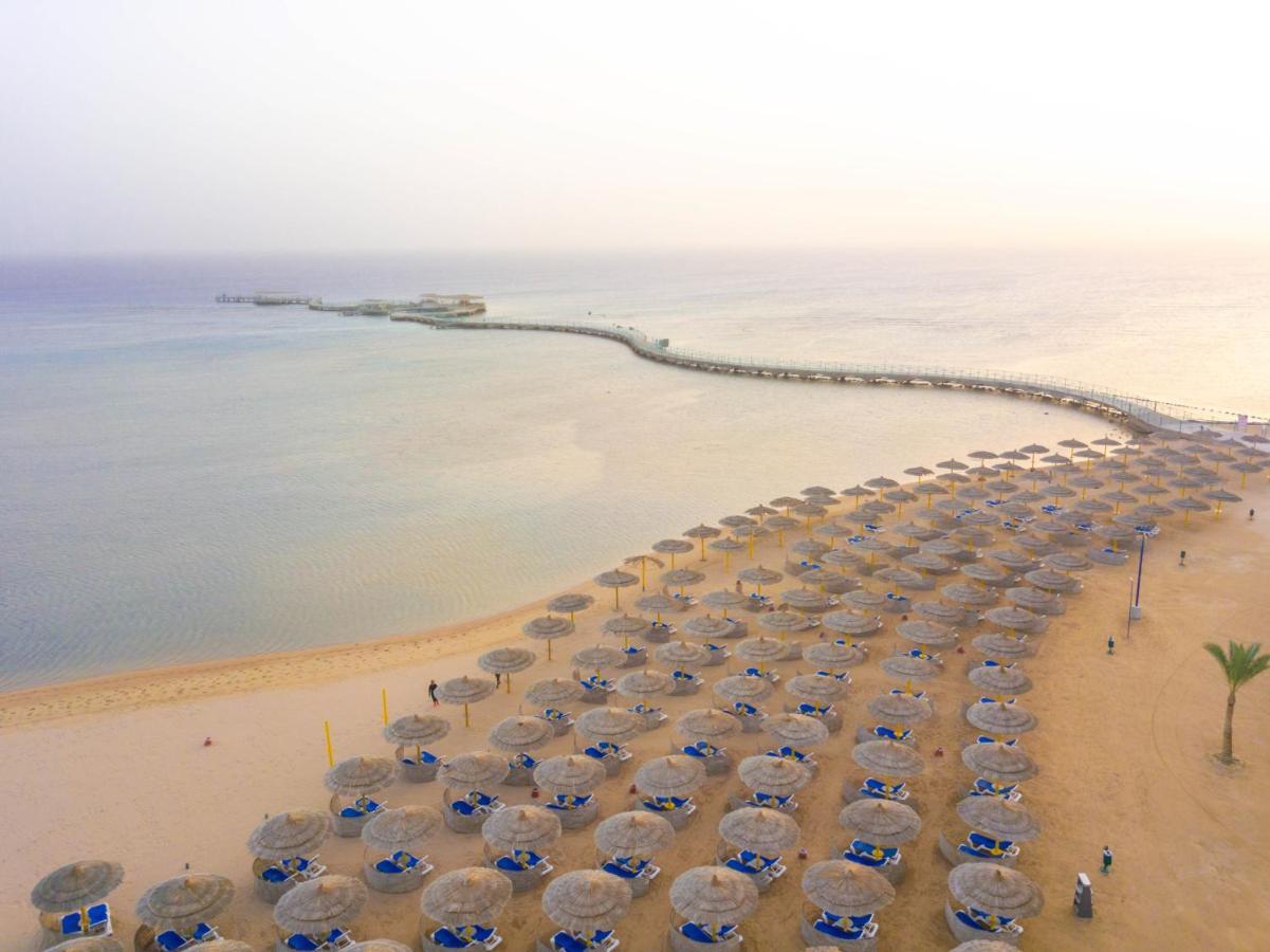 Titanic - Families And Couples Only Resort 5*