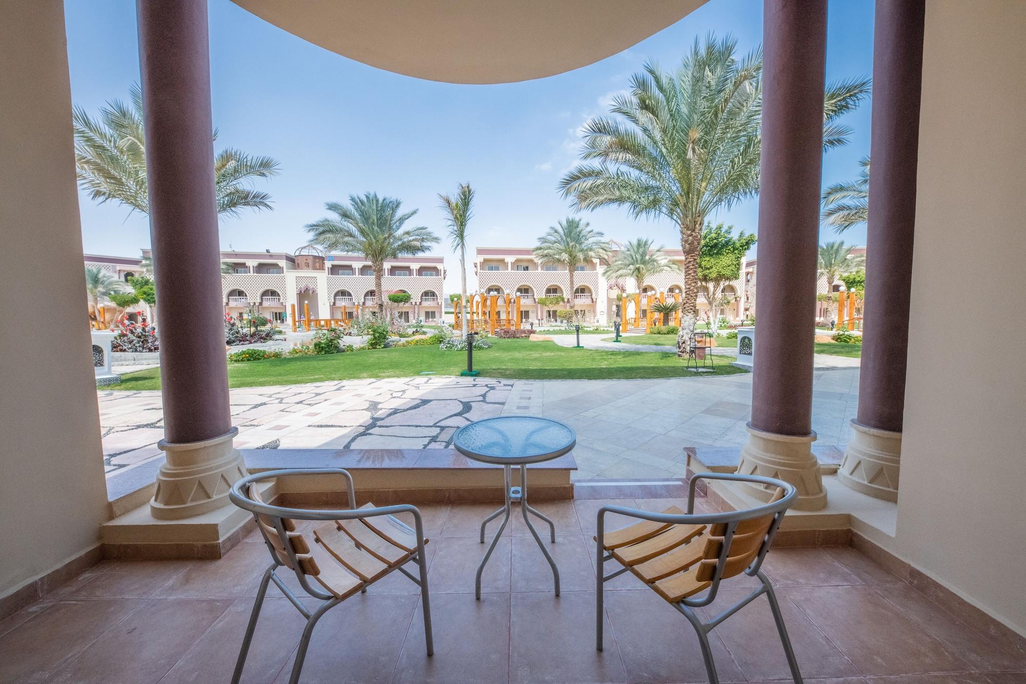 Sunrise Mamlouk Palace Resort