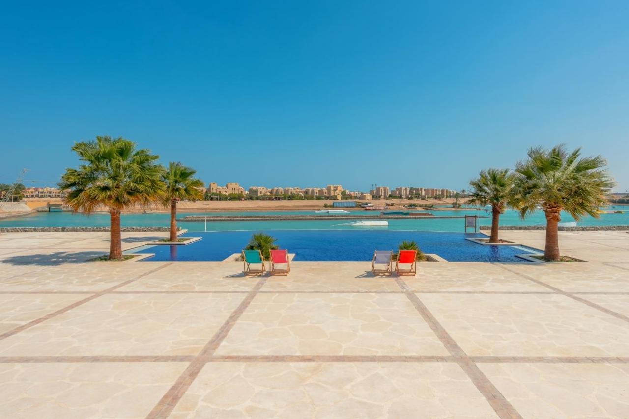 Sunny 2 Bedroom + Private Roof Terrace Lagoon View Hurghada