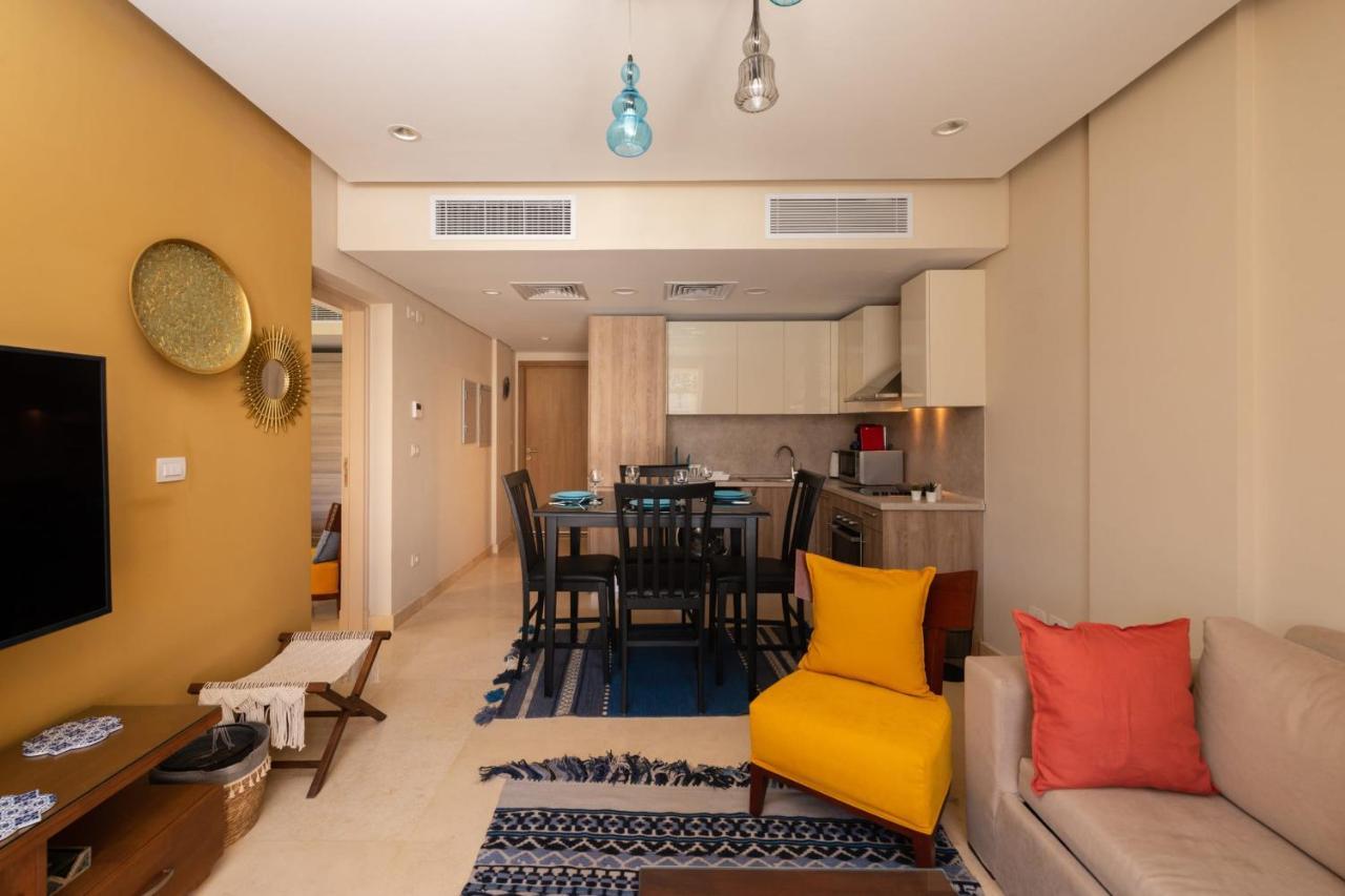 Jazzy 1bdr W Outdoor Pool View Terrace Free Pool & Access Apartment Hurghada