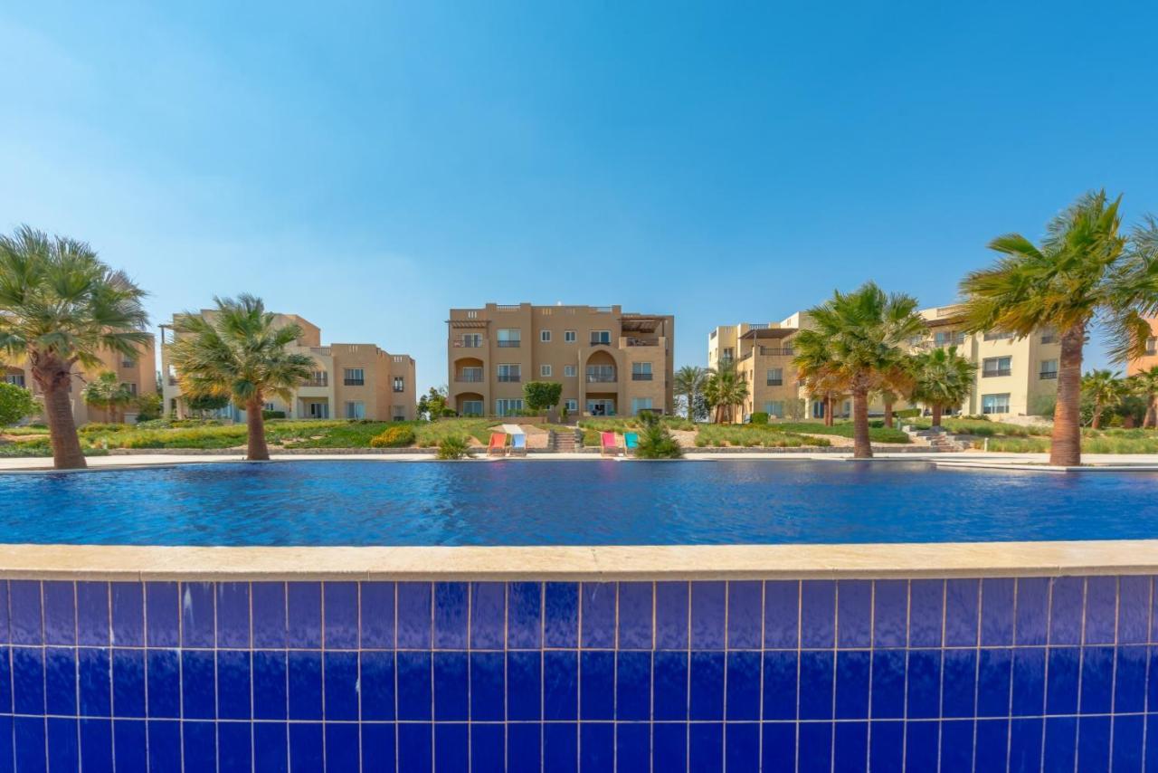 Sunny 2 Bedroom + Private Roof Terrace Lagoon View Hurghada